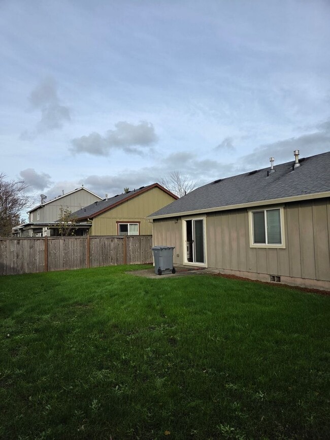 Photo - Beautiful Home! Large open living room! Double Car Garage! In private HOA neighborhood! Next to S...