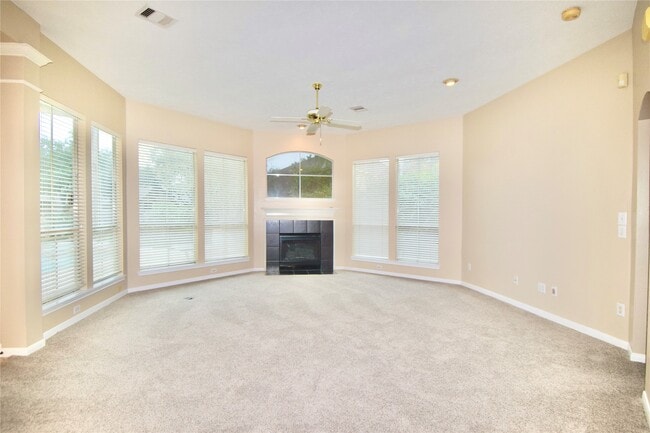 Photo - 514 Avery Dr