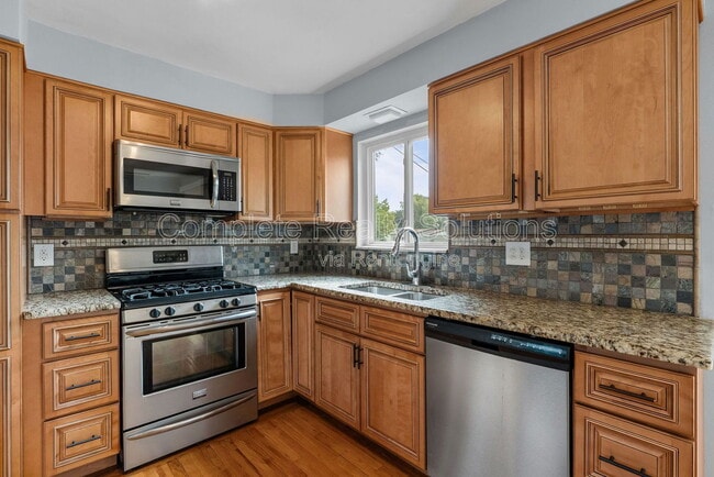 Photo - 12464 Glengate Dr