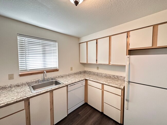 Kitchen - Willow Creek