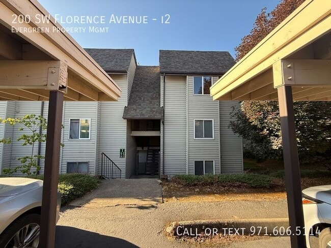 Photo - 200 SW Florence Ave House