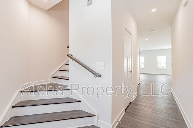 Photo - 130 Eagle Wood Dr