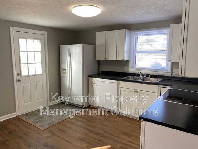 Photo - 255 S Winchester Ave