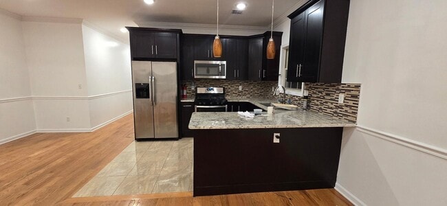 Photo - 47 TERHUNE Ave Unidad 2