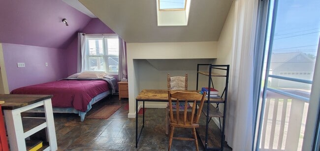 Photo - Charming Over-the-Garage Studio Apartment