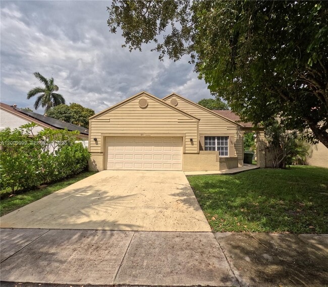 Building Photo - 1211 SW 84th Terrace