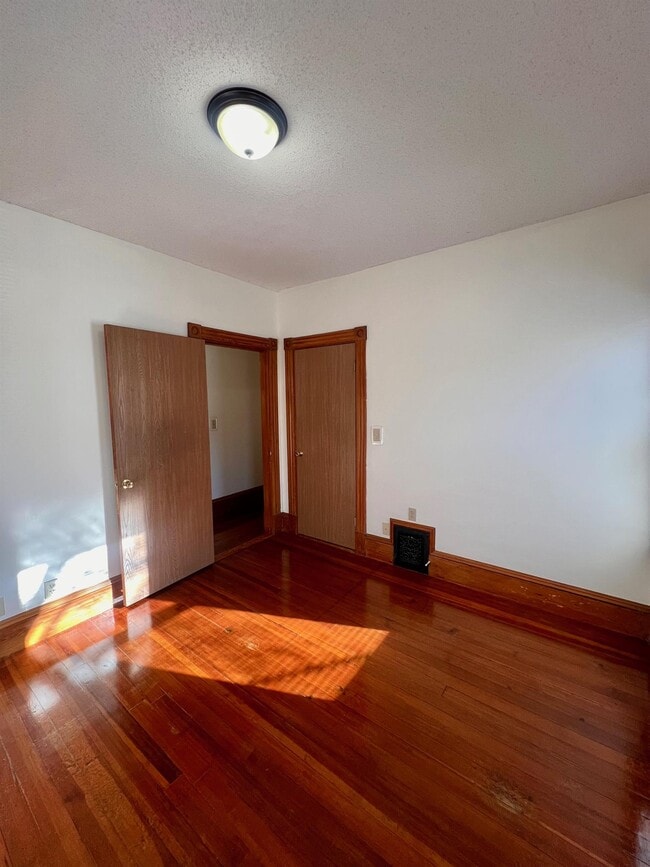 Photo - 22 Temple St Unit 2