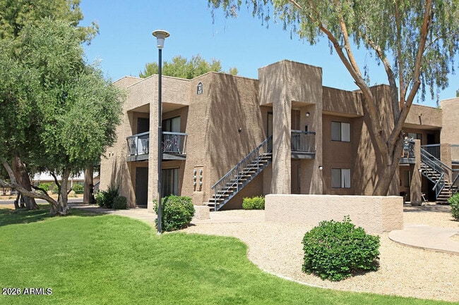 Building Photo - 3810 N Maryvale Pkwy Unit Apt 2097