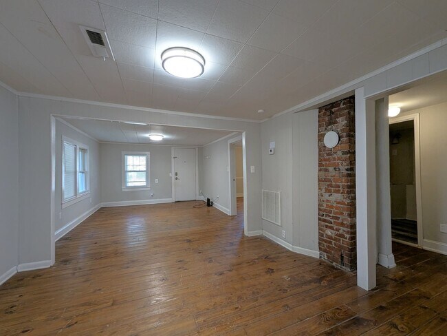 Photo - England1017 Unit A