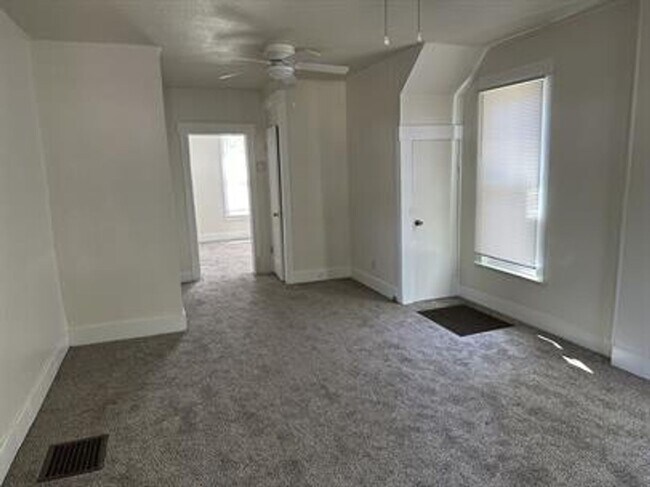 Photo - 806 N Coler Ave