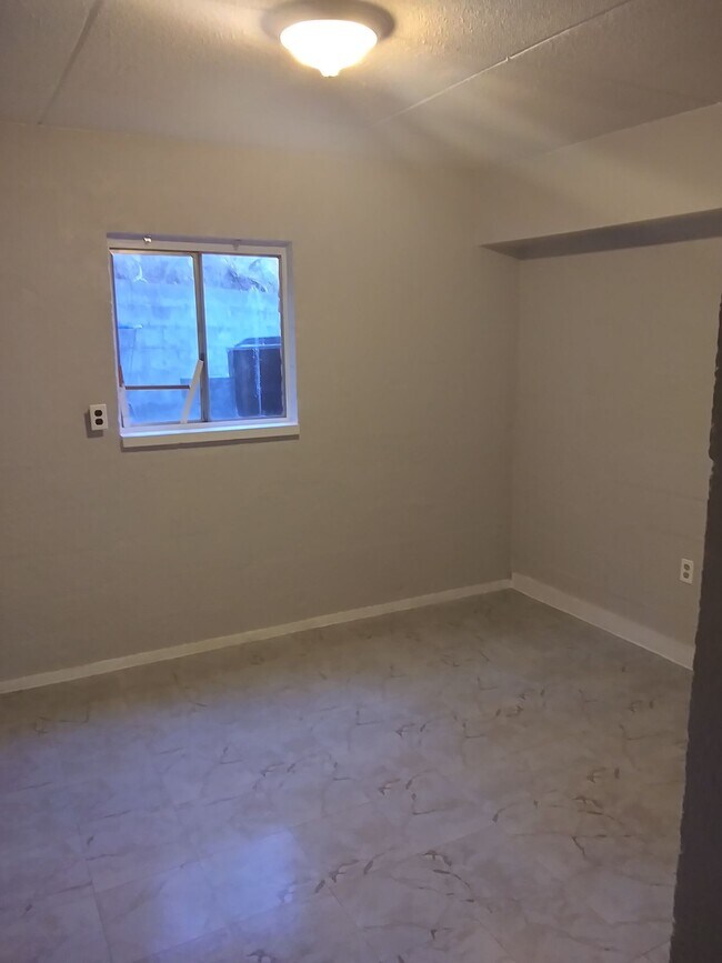 Photo - Madrid Court Unit 201