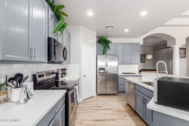 Photo - 8632 S 10th Ln