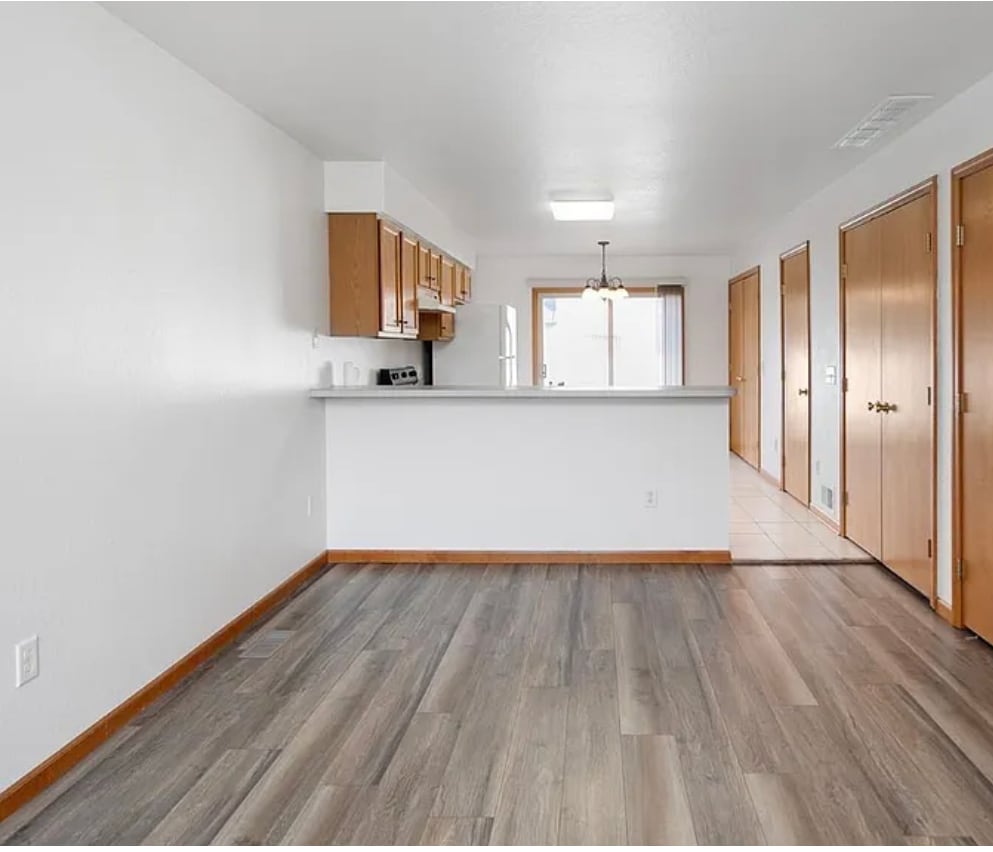 Photo - 7224 Douglas Rd