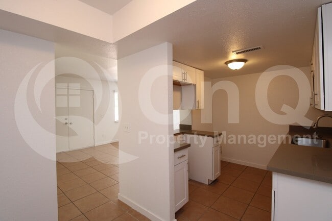 Building Photo - 1464 N 54th Ave Rental