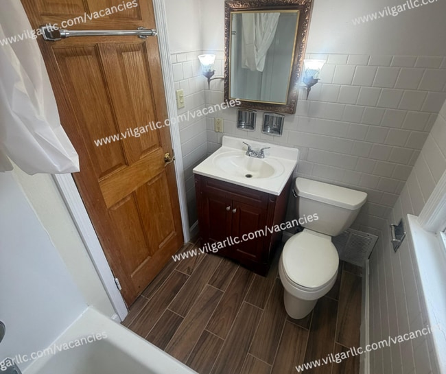 Photo - 8137-8137 Hohman Ave