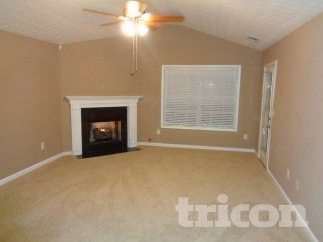 Photo - 613 Shadow Lake Dr