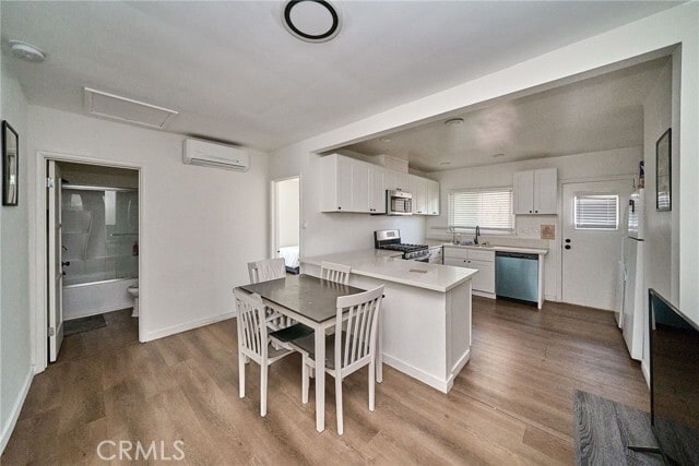 Photo - 8736 Ramsgate Ave