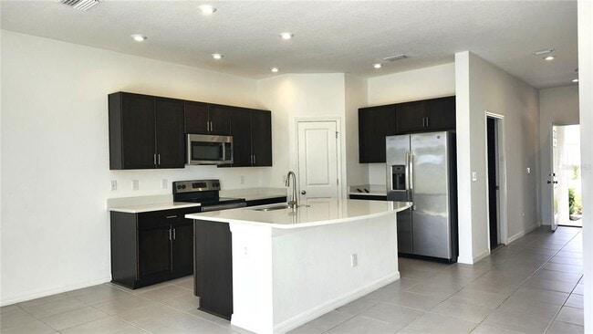 Photo - 2322 Alee Ln