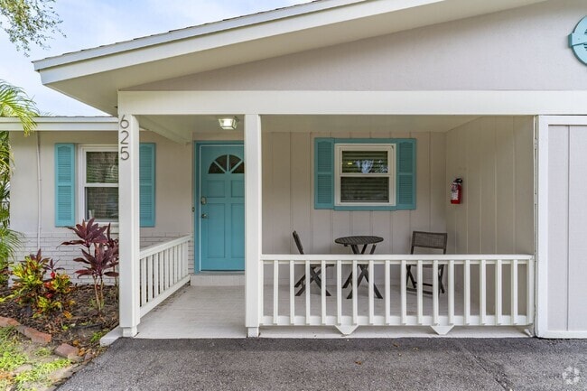 Building Photo - BEAUTIFUL UNIT JUST 5 MINUTE WALK TO DOWNTOWN Rental