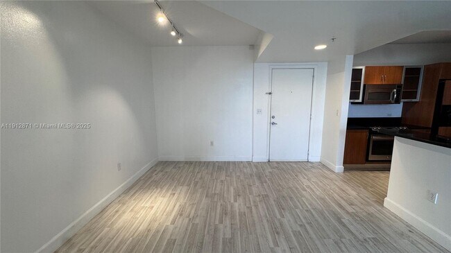 Photo - 18800 NE 29th Ave Unit 303