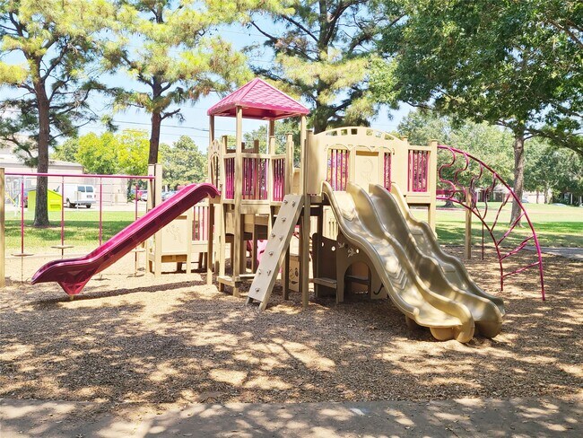 Photo - 2115 Grandmill Ln
