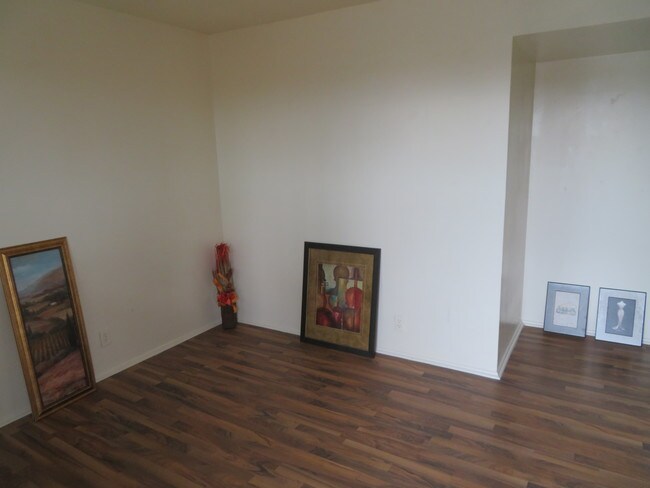 Sala de estar - Bel-Aire/Fairway Apartments