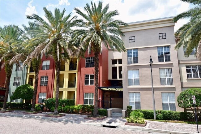 Building Photo - 2402 W Azeele St Unit 417