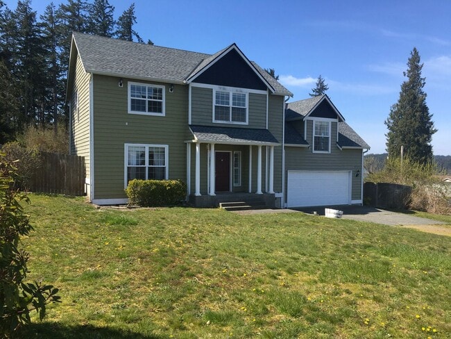 Photo - ***PENDING APPLICATION*** 2 Story Pet Friendly Contemporary 3 Bed Home w/ Views, Yard Service Inc...