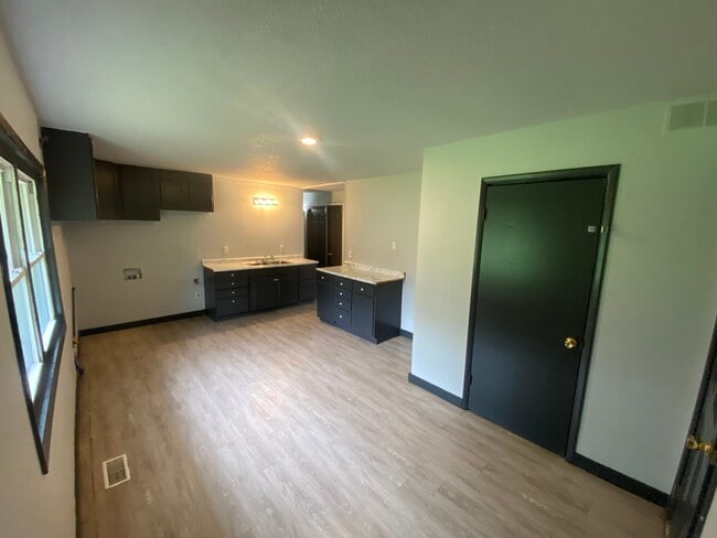 Photo - 908 Shasta Dr