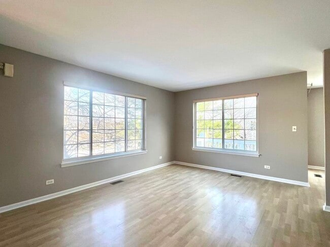 Photo - 3356 Ravinia Cir