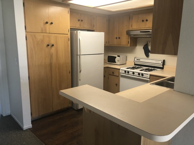 Photo - Foothill Community Blocks to Campus