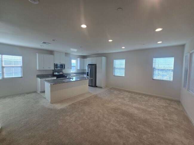 Photo - Lantana@Beach: 3 Bedroom 2.5 Bath Tri Leve...