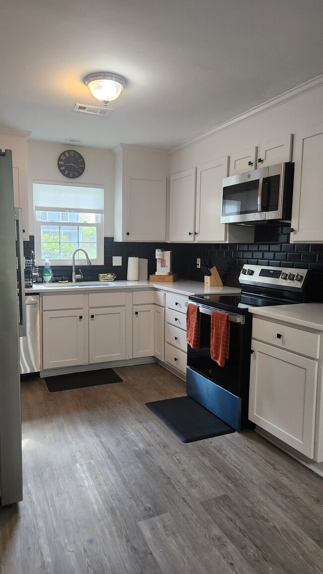 Photo - 11301 Smoke Tree Ln