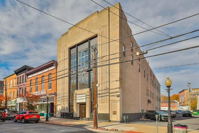 Photo - HH Bangor Block