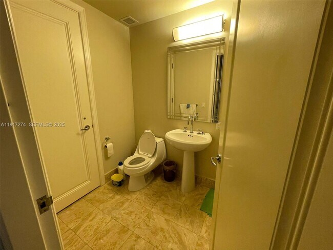 Photo - 1435 Brickell Ave Unit 3112