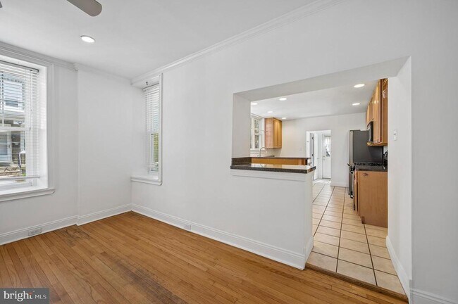 Photo - 447 Dupont St