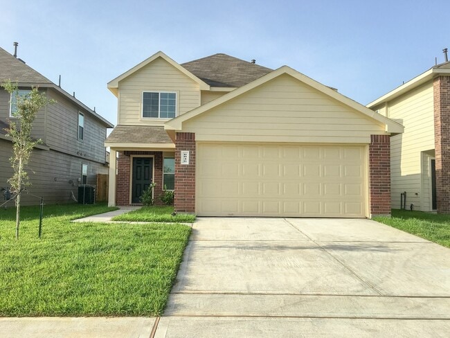 Building Photo - 6046 Peaceful Ridge Dr