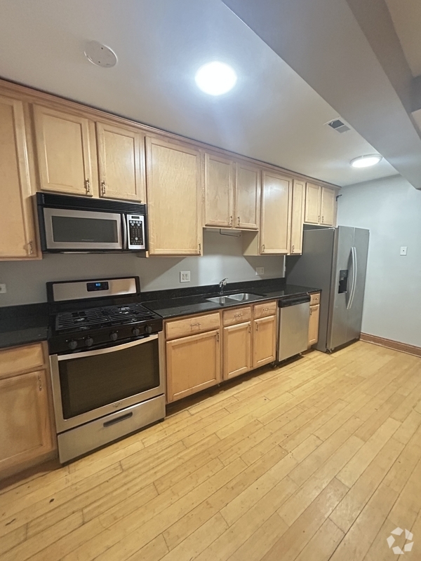Building Photo - 4518 S Vincennes Ave Rental