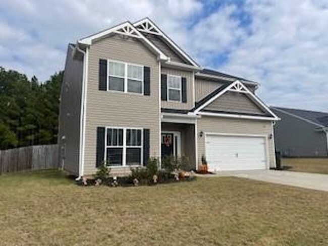 WOW!! 5-bedroom 2 bath - WOW!!  5-bedroom 2 bath Casa