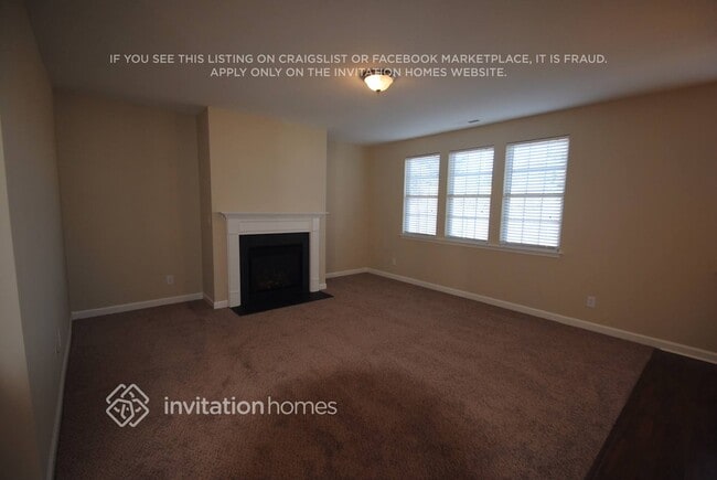 Photo - 20 W Smoketree Ct