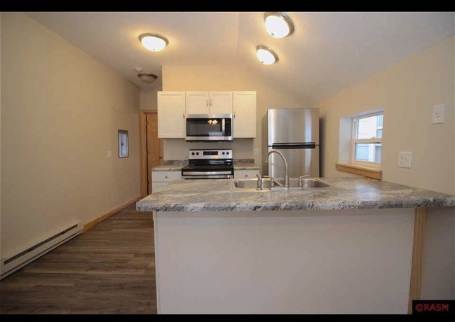 Photo - 118 Van Brunt St Apartment Unit 2