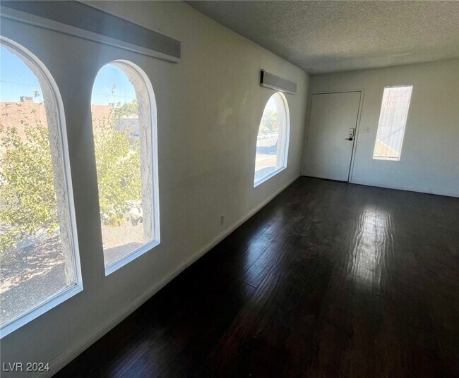 1225 Elizabeth Ave Townhome Townhome Rental in Las Vegas NV