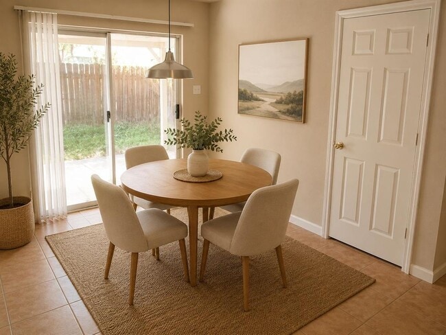 902 Quartz Ct