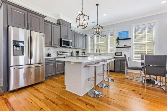 Photo - 1220 Carondelet St Unit ID1267165P