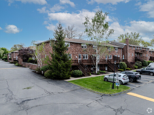 Exterior - Heritage Village Apartments