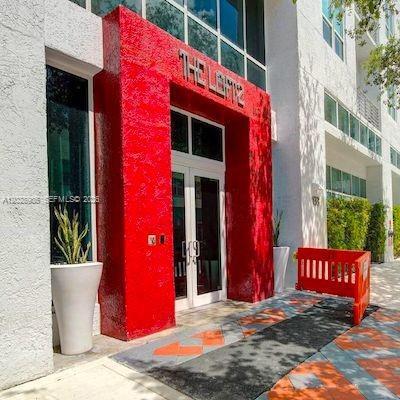 Building Photo - 133 NE 2nd Ave Unit 913
