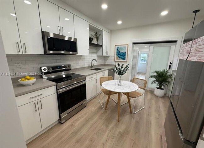 Photo - 2772 SW 25th St Unit 2772 SW 25th St  2