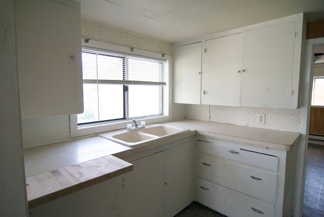 Photo - Charming 3-bedroom, 1-bath in the heart of beautiful Idaho Falls