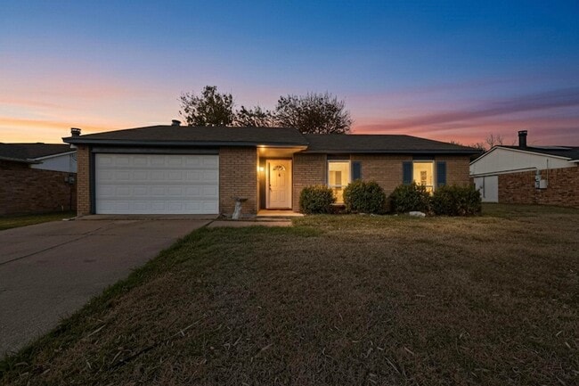 Building Photo - 6805 Newcastle Pl