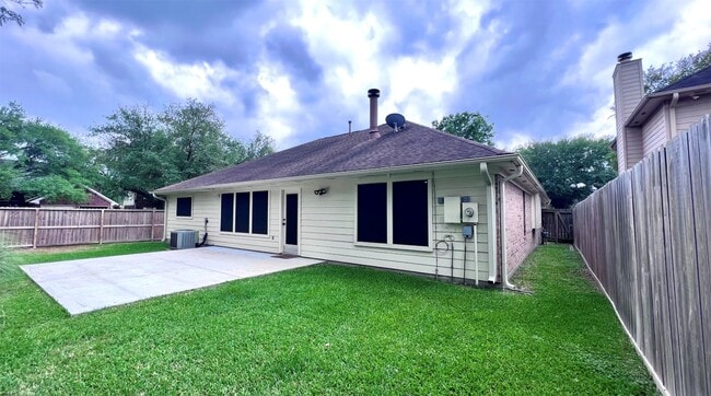Photo - 19610 Vernier Woods Ln
